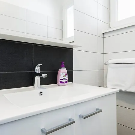 Stylish Centre 扎达尔