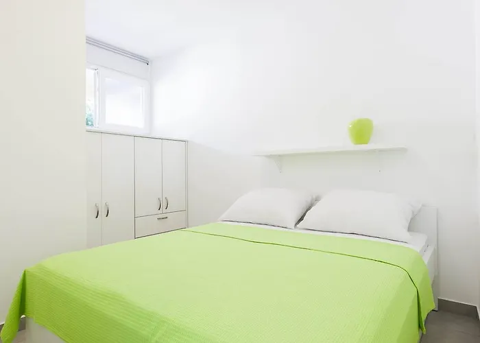 Stylish Centre זאדאר